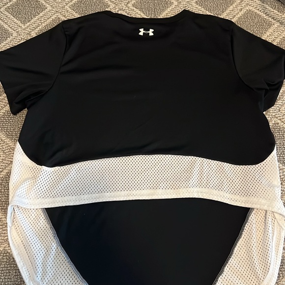 Under Armour Workout Top - Picture 2 of 2